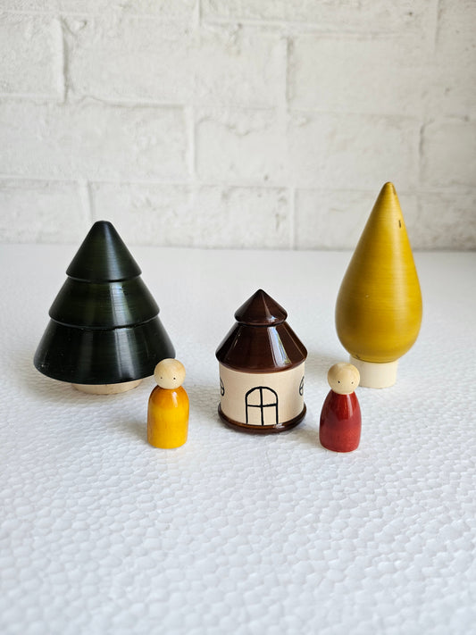 Wooden Cottage Play